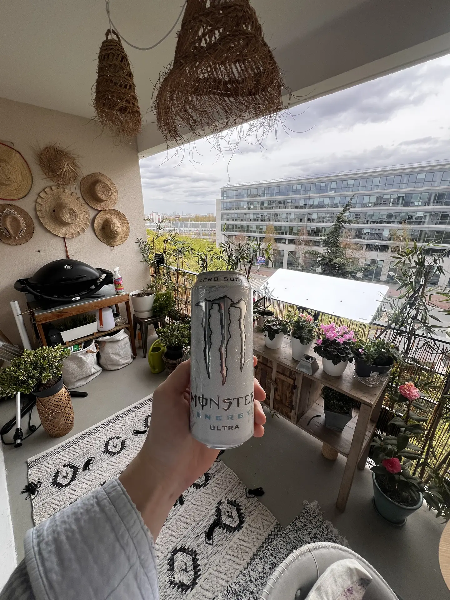 Ultra White "White Monster"