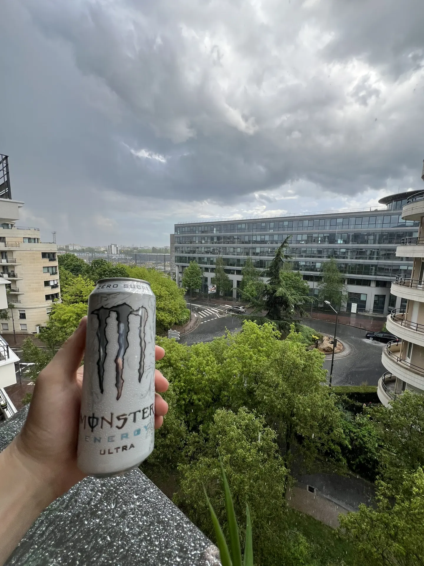 Ultra White "White Monster"