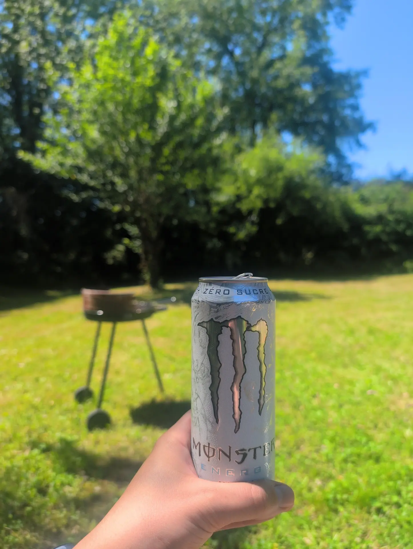 Ultra White "White Monster" submitted by tonito75